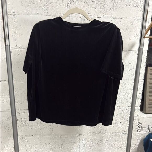 Mango Black Boxy Velvet Top - BRAND NEW - Size XS Short Sleeve Top - Picture 1 of 4